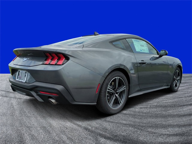 2025 Ford Mustang EcoBoost photo 3
