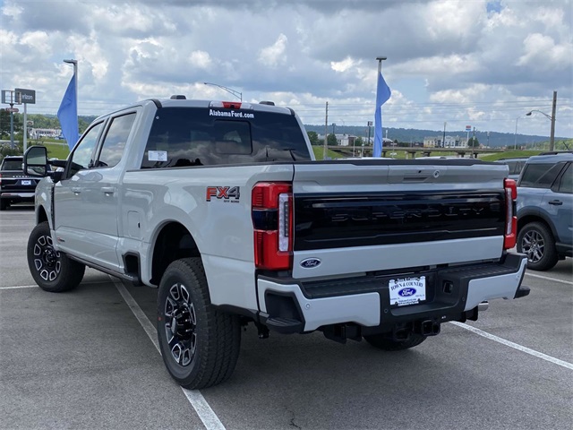 2025 Ford F-250 Platinum photo 3