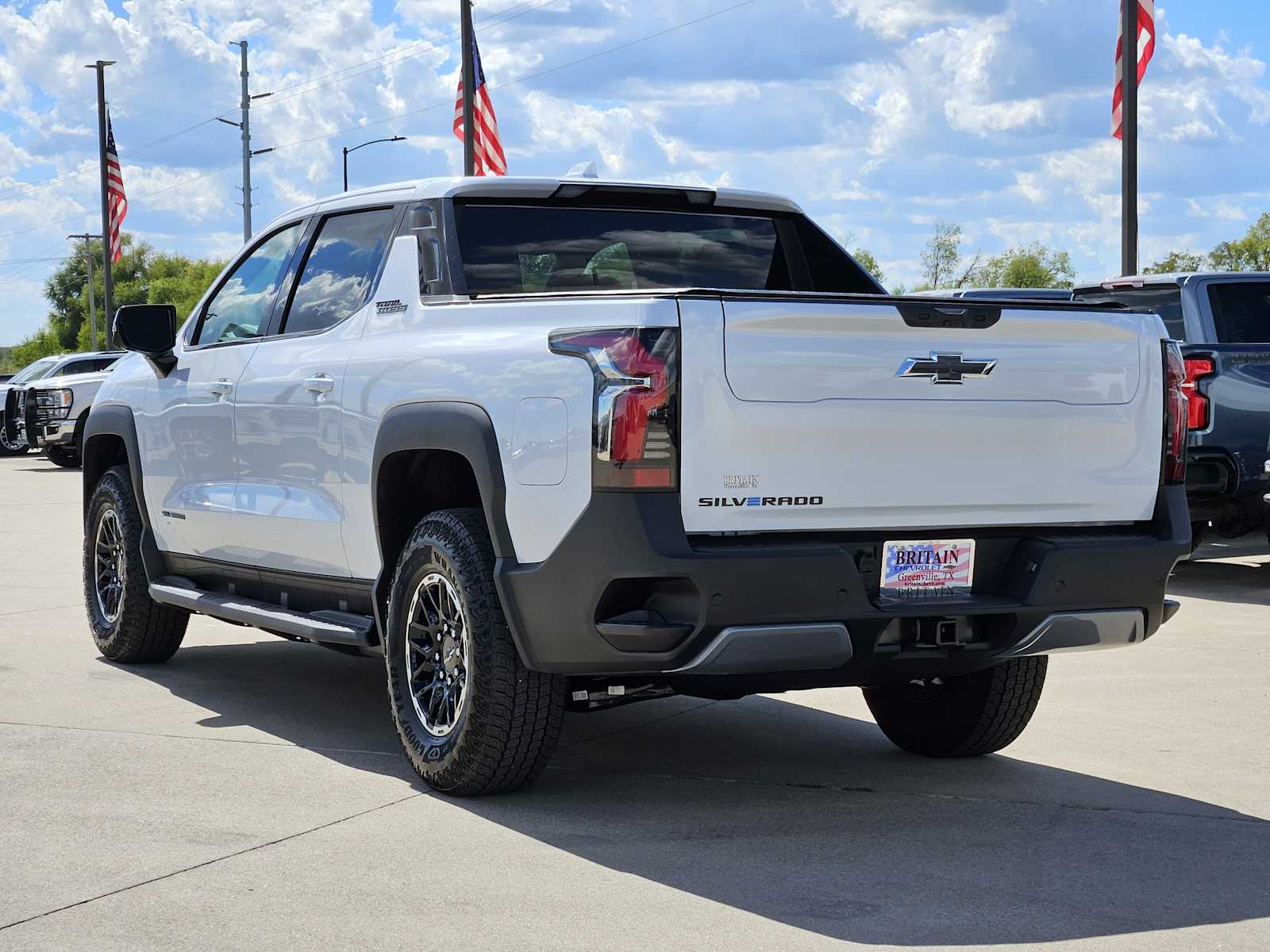 2026 Chevrolet Silverado photo 3