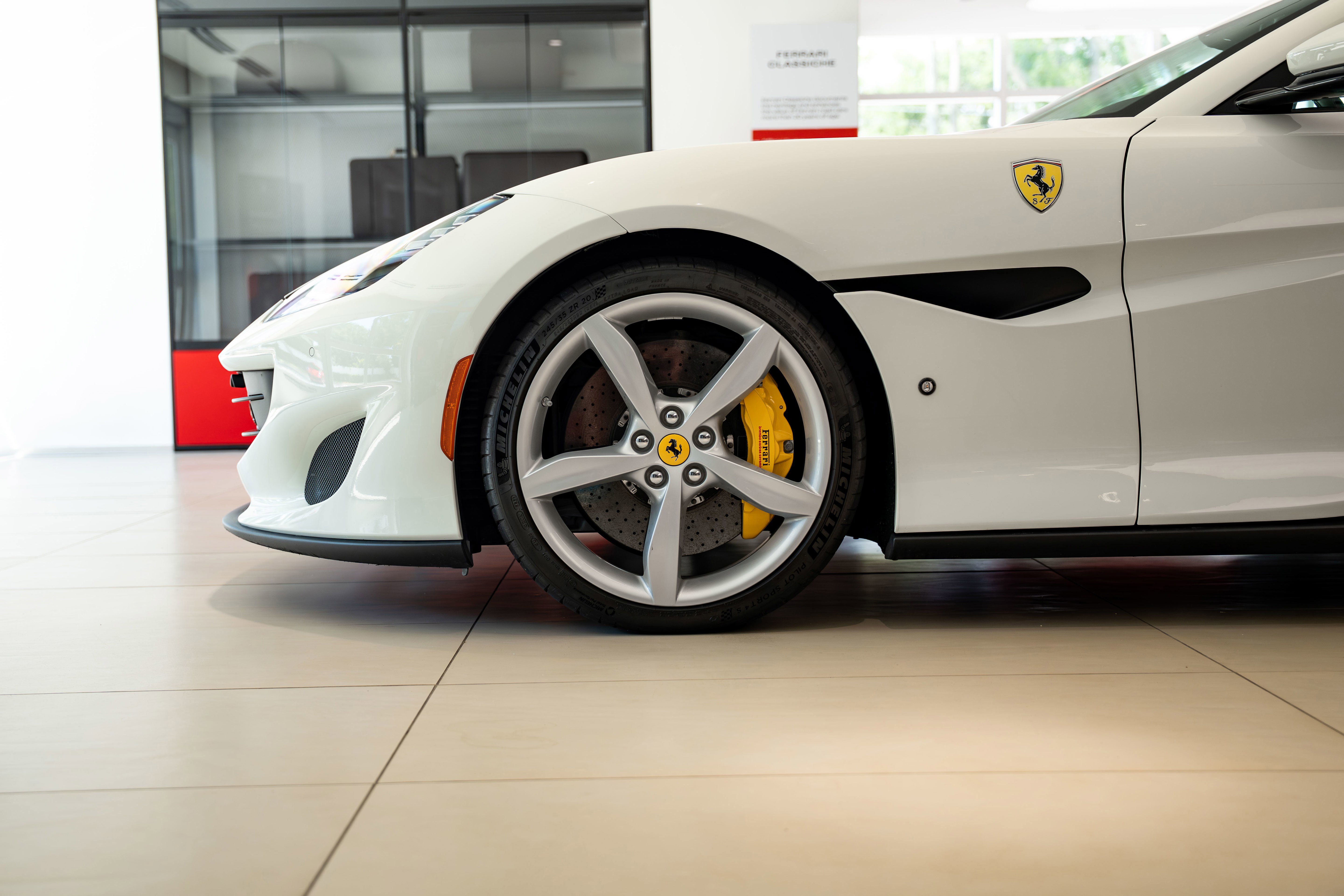 2019 Ferrari Portofino photo 19