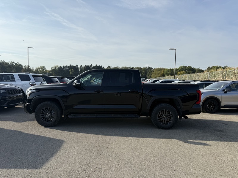 2023 Toyota Tundra SR5 photo 9