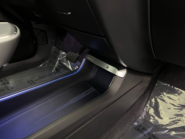 2024 Cadillac Lyriq Sport photo 34