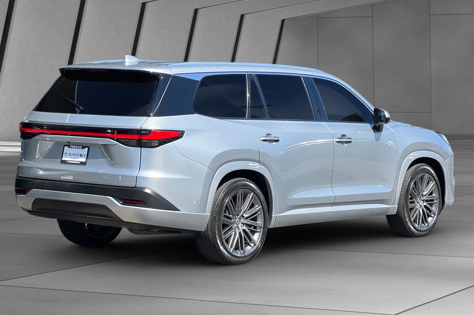 2024 Lexus TX 350 Luxury photo 3