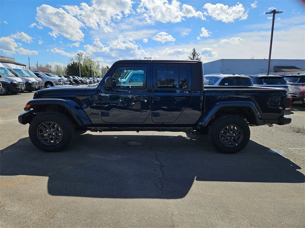2025 Jeep Gladiator Sport S photo 4
