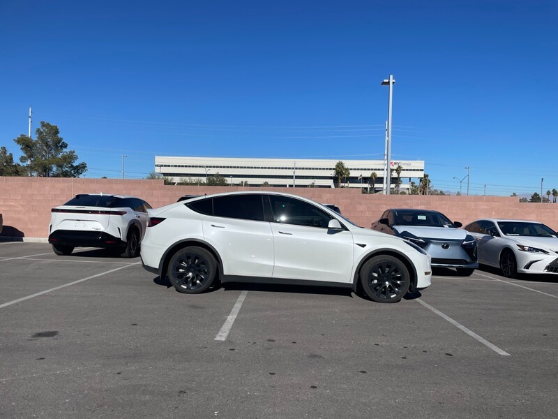 Used 2023 Tesla Model Y Long Range with VIN 7SAYGDEE1PF691807 for sale in Kansas City
