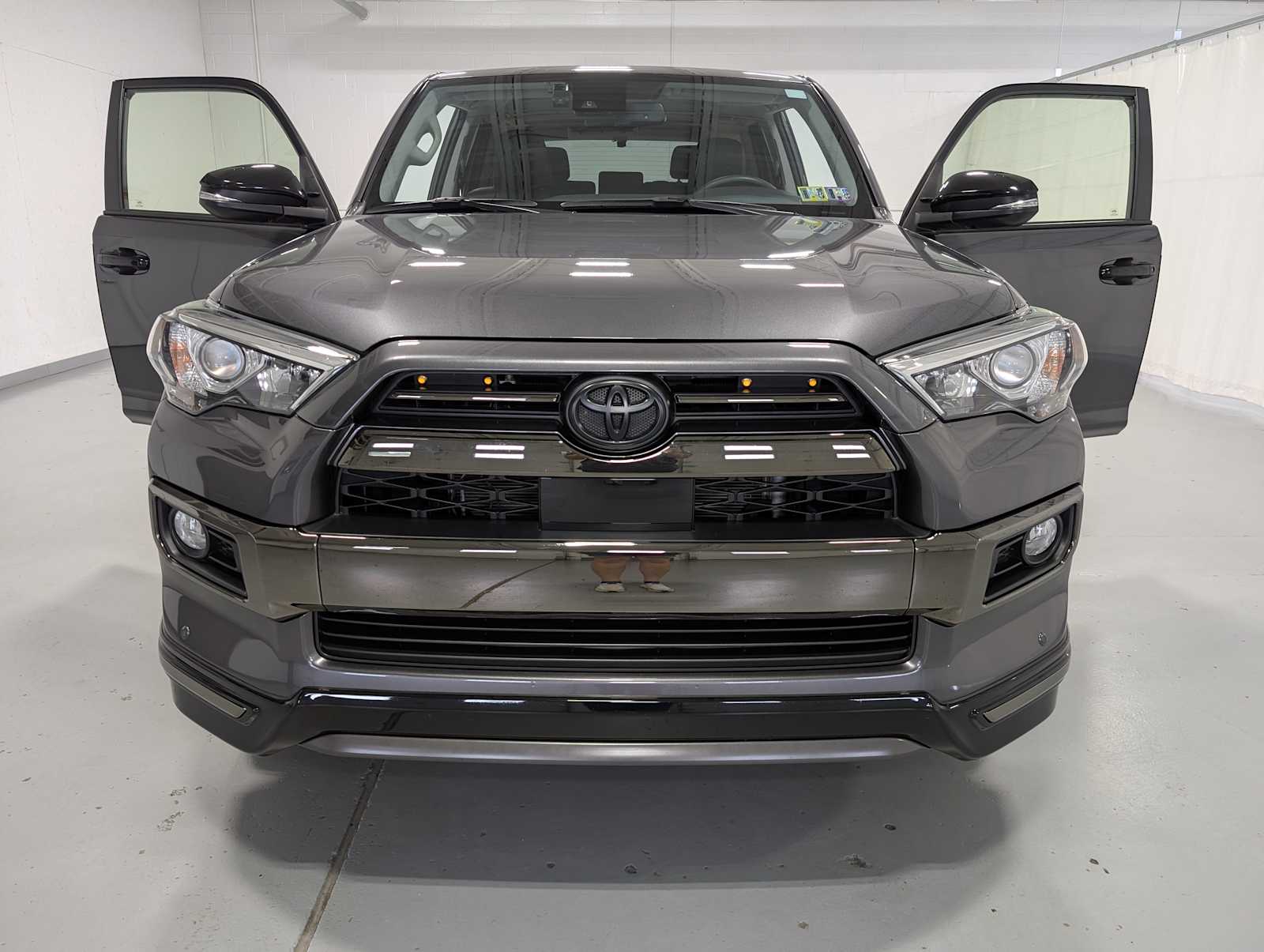 2020 Toyota 4Runner Nightshade Edition photo 14