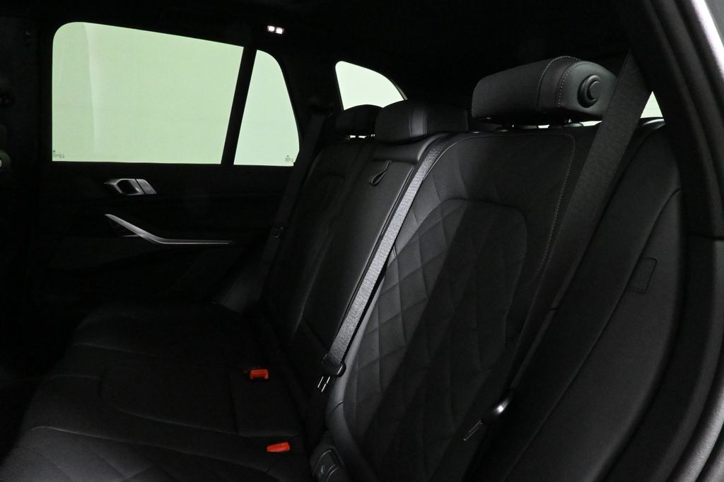 2026 Bmw X5 xDrive40i photo 4