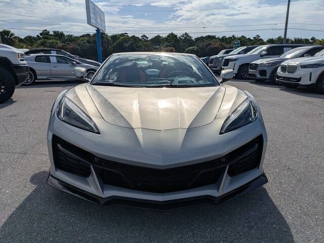 2023 Chevrolet Corvette Z06 3LZ photo 2
