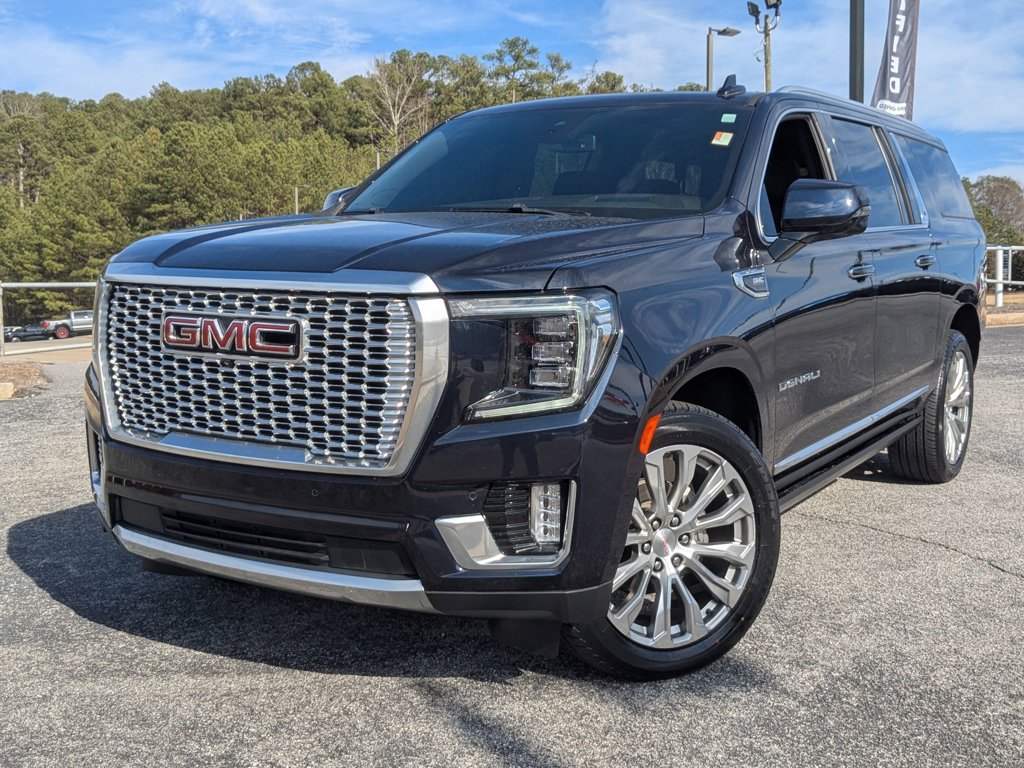 2023 GMC Yukon XL Denali's photo
