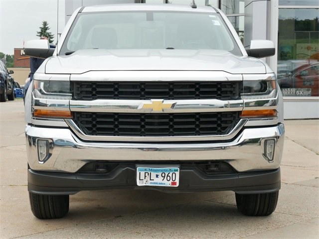 Used 2018 Chevrolet Silverado 1500 LT with VIN 3GCUKREC9JG146929 for sale in Eden Prairie, Minnesota
