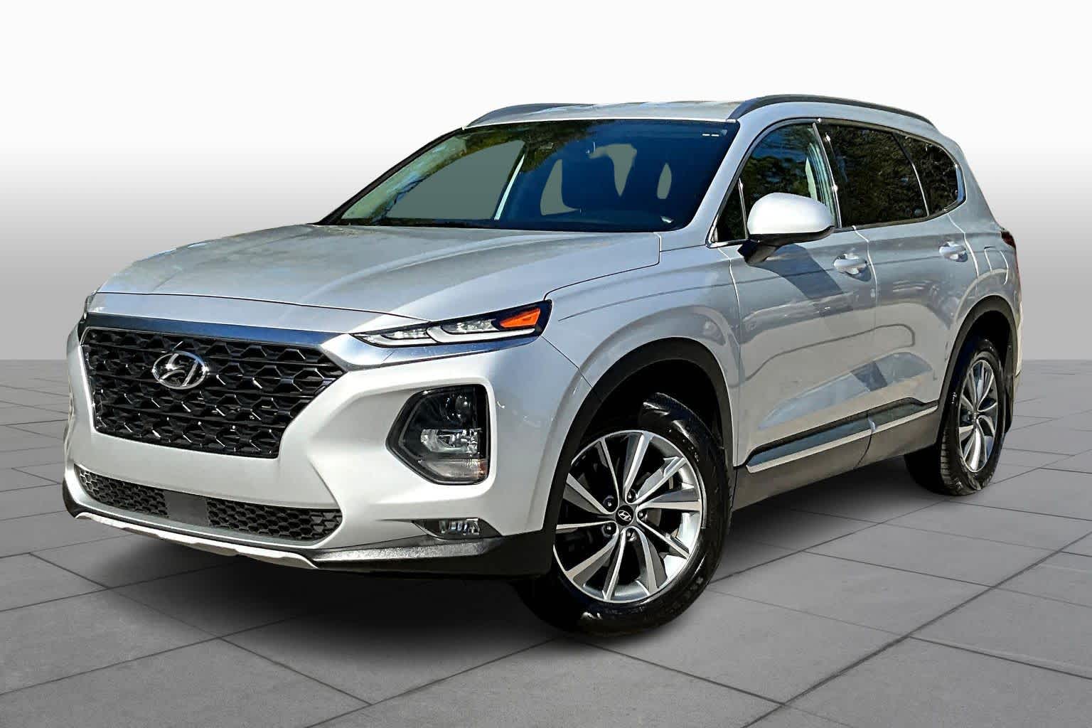 2019 Hyundai Santa Fe SEL Plus's photo