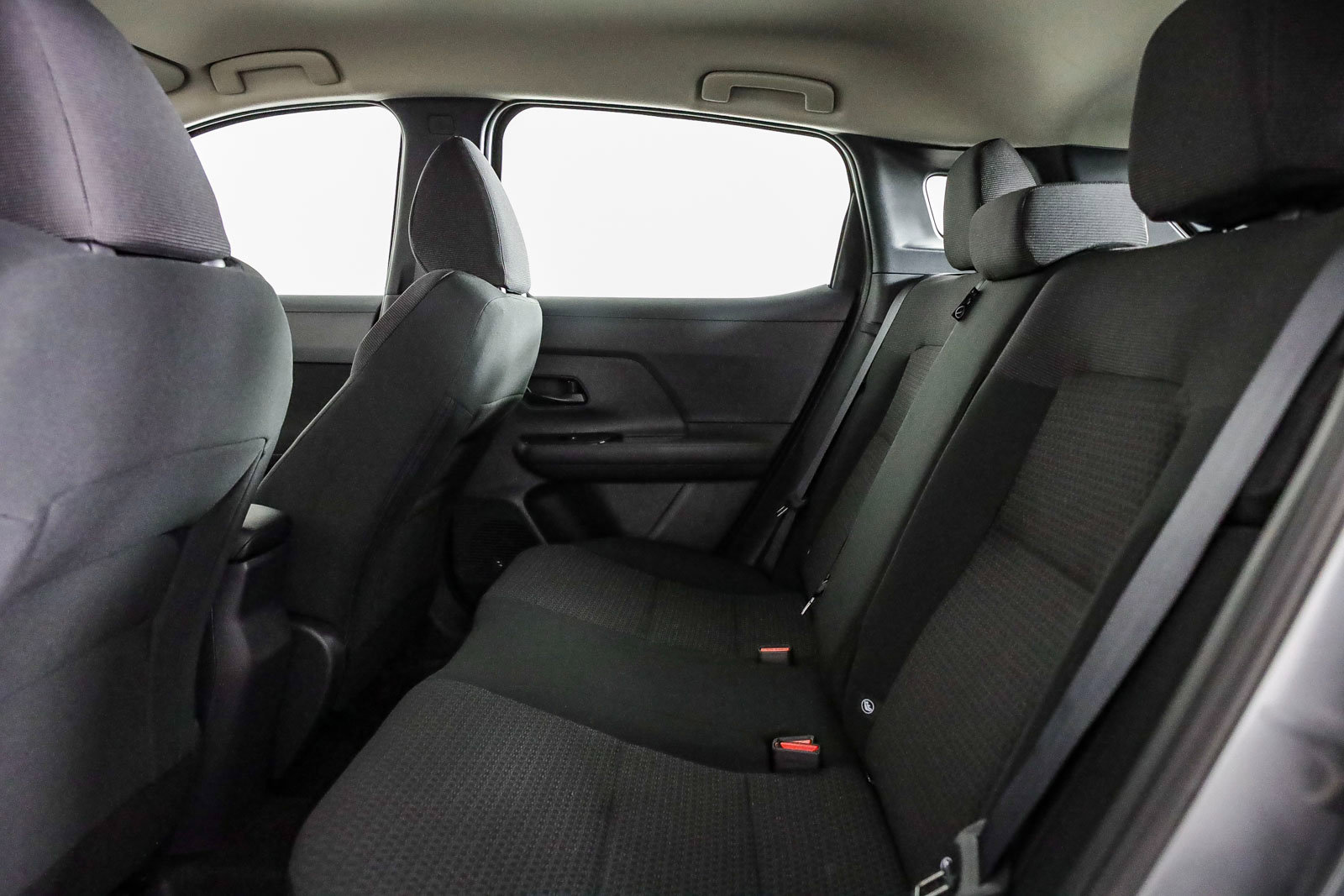 2025 Nissan Kicks S photo 19