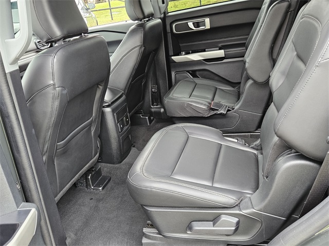 2022 Ford Explorer XLT photo 6