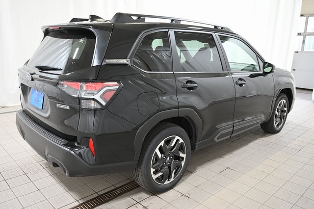 2025 Subaru Forester Limited photo 11