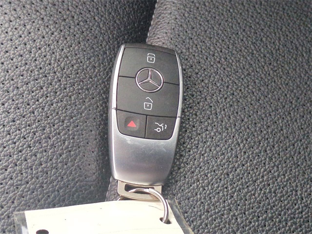 2020 Mercedes Benz C 300 photo 26