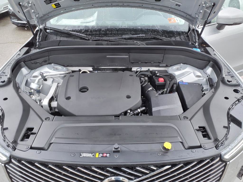 2025 Volvo XC90 Plus photo 3
