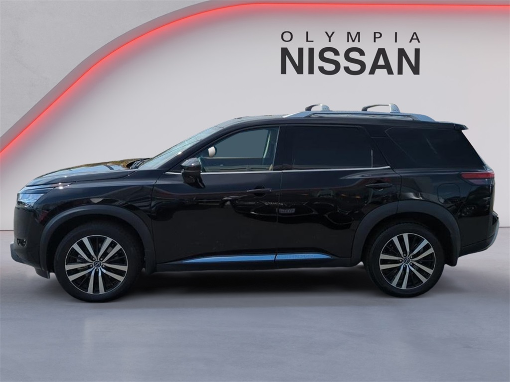 2024 Nissan Pathfinder Platinum photo 5