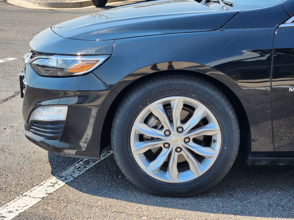 2023 Chevrolet Malibu 1LT photo 4