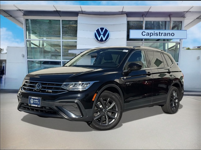 2022 Volkswagen Tiguan SE's photo