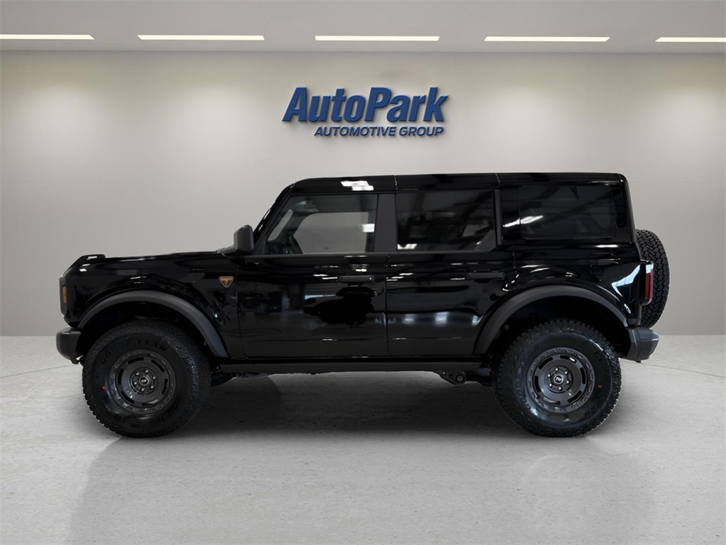 2025 Ford Bronco Badlands photo 2