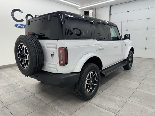 2025 Ford Bronco Outer Banks photo 5