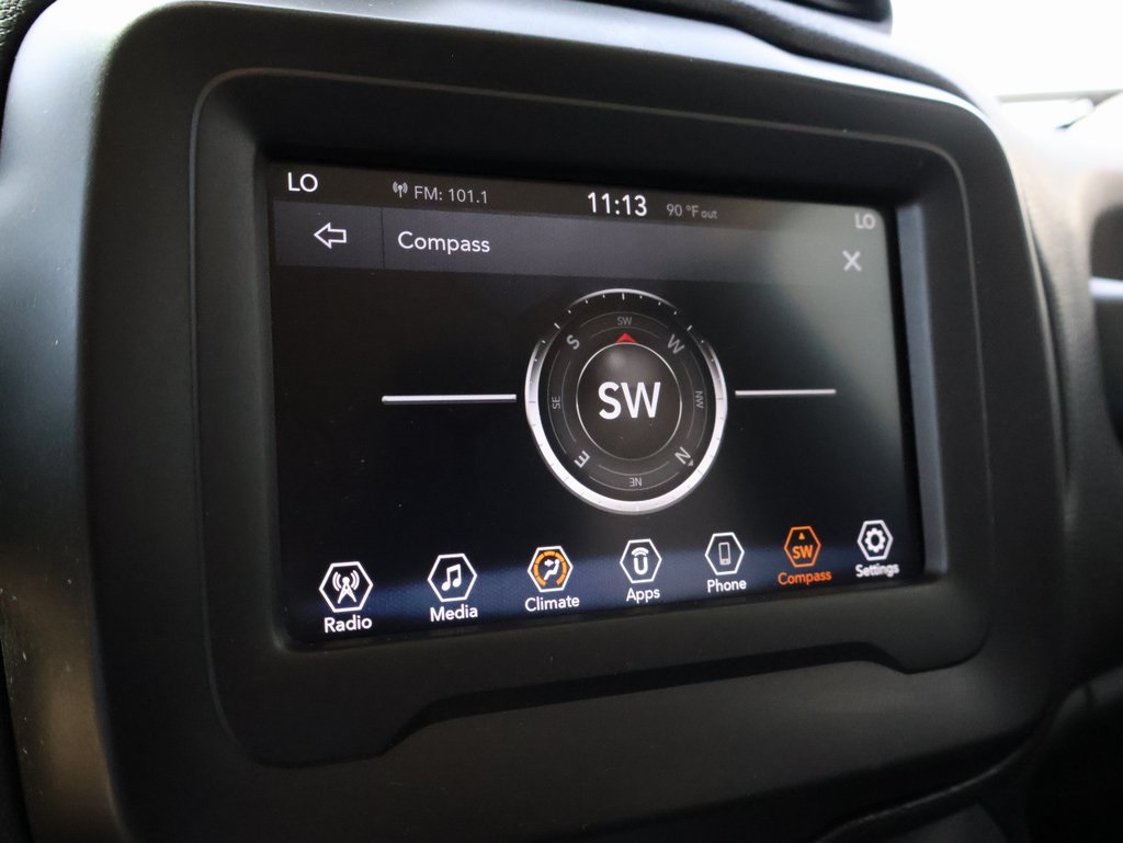 2020 Jeep Renegade Latitude photo 32