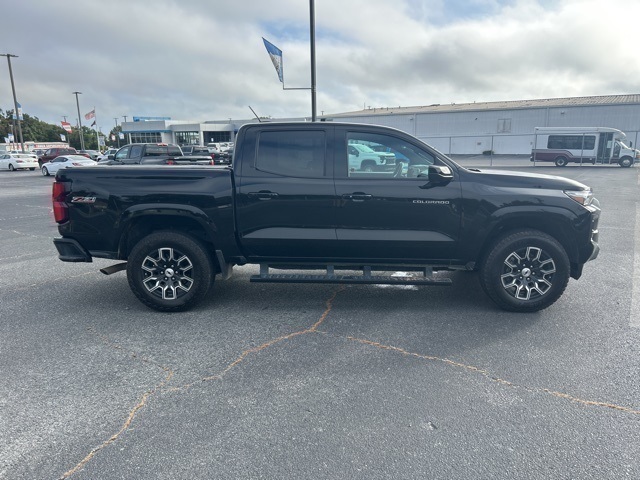 2023 Chevrolet Colorado Z71 photo 4