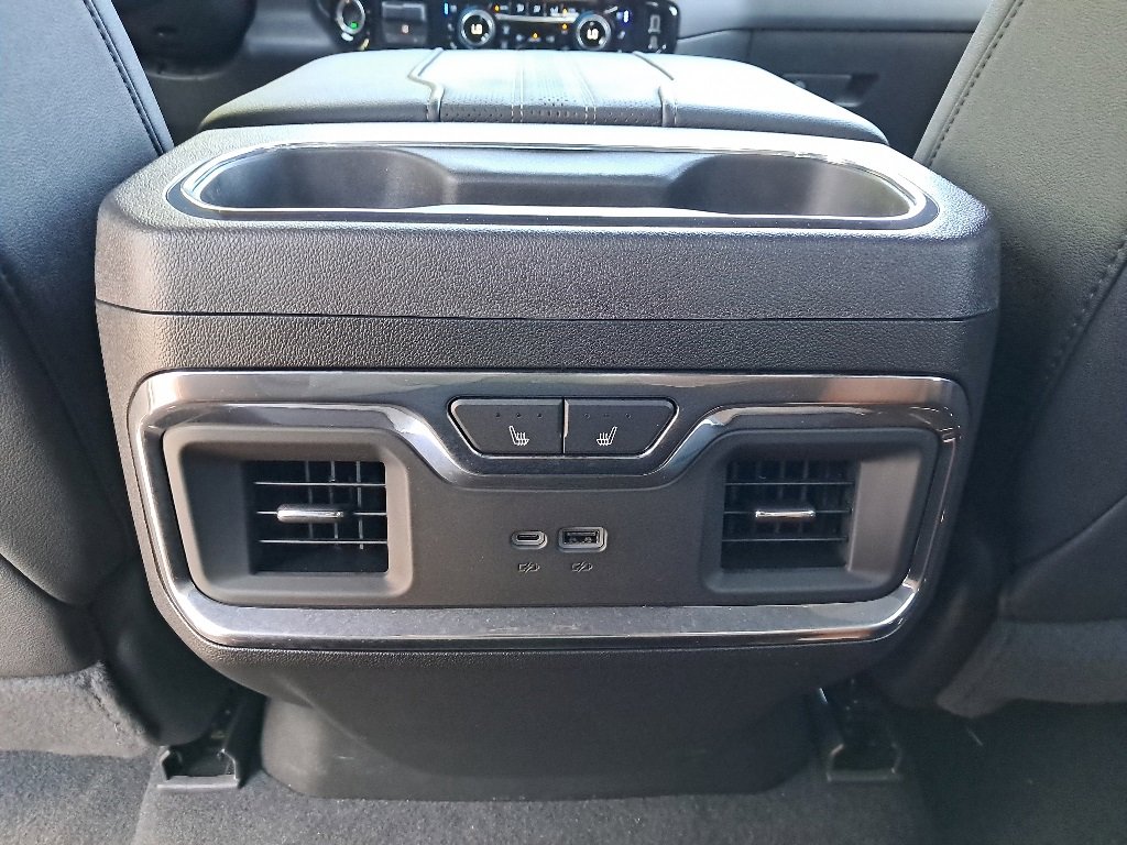 2024 Chevrolet Silverado 1500 High Country photo 23