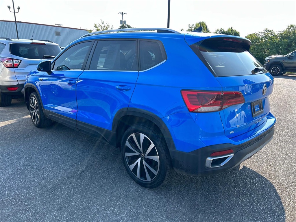 2022 Volkswagen Taos SE photo 4