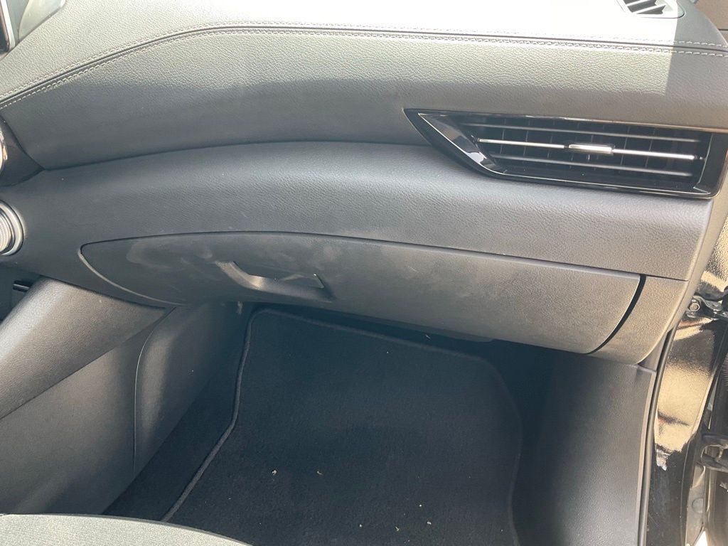 2020 Nissan Sentra SV photo 10