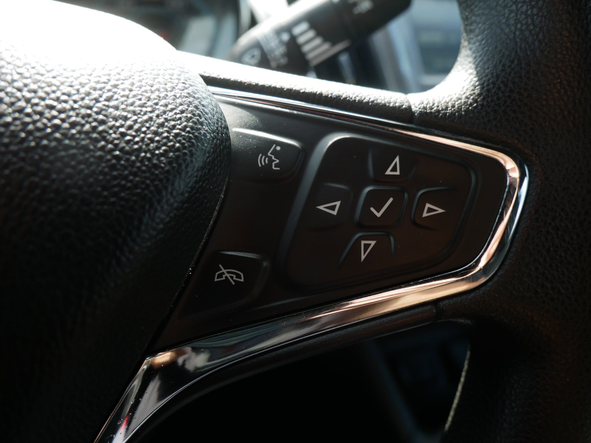 2018 Chevrolet Cruze LT photo 24
