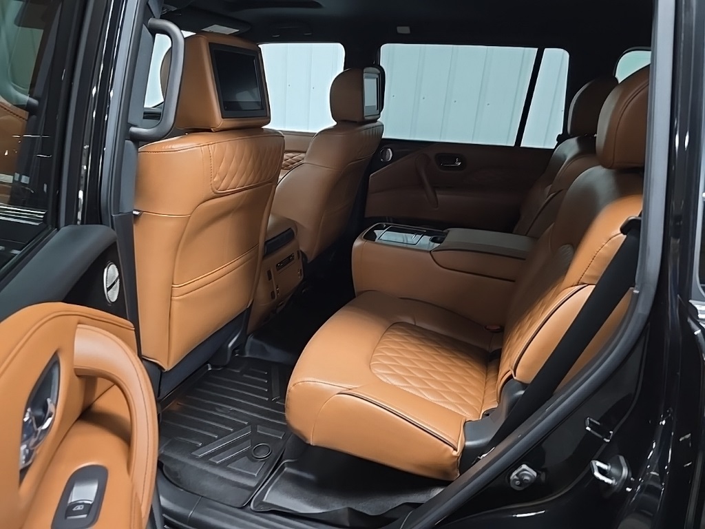2021 Infiniti QX80 Sensory photo 30