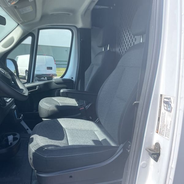 2023 Ram ProMaster 2500 photo 4
