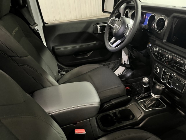 2023 Jeep Gladiator Overland photo 20