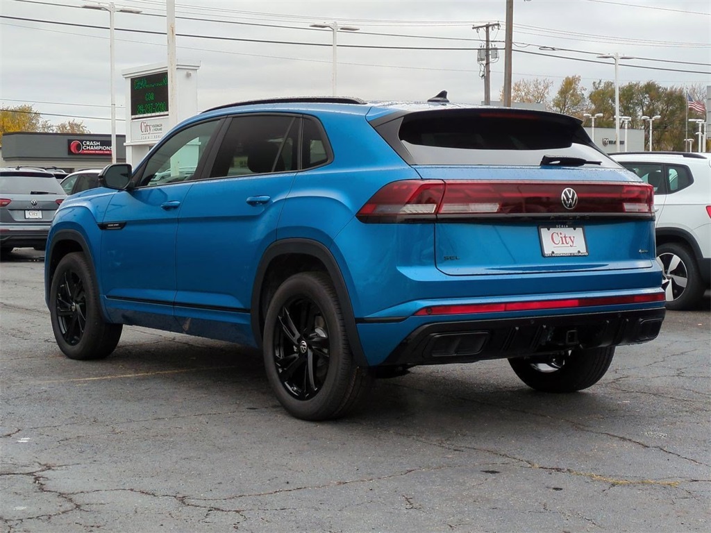 2025 Volkswagen Atlas Cross Sport SEL R-Line photo 6