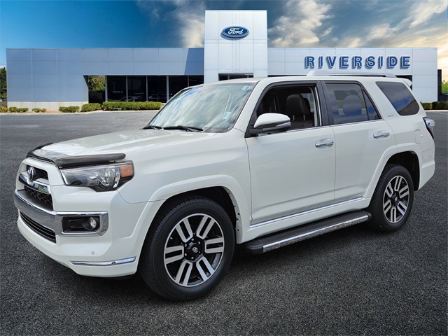 2018 Toyota 4Runner Limited photo 2