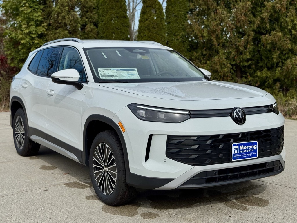 2025 Volkswagen Tiguan S's photo