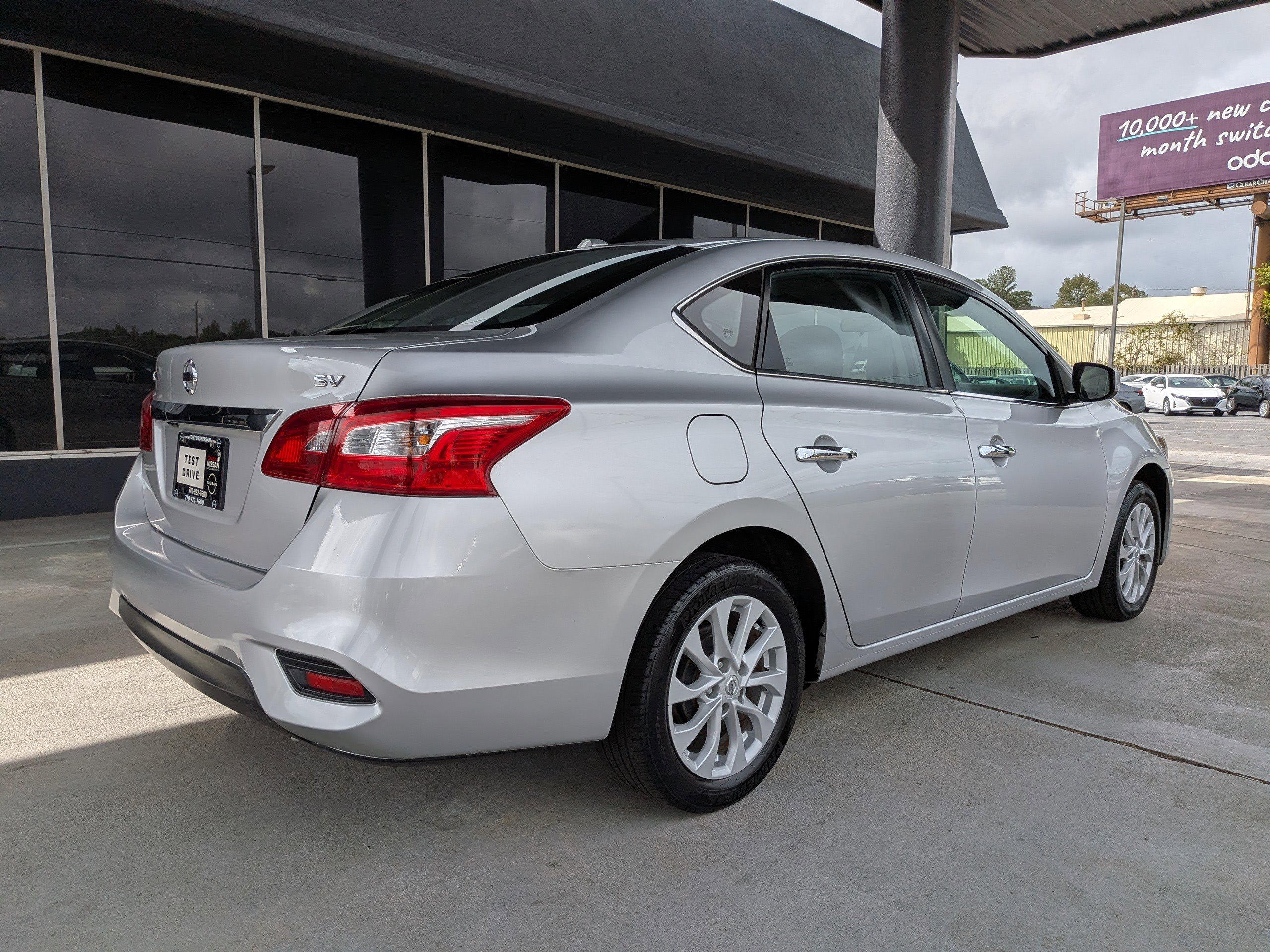 2019 Nissan Sentra SV photo 3