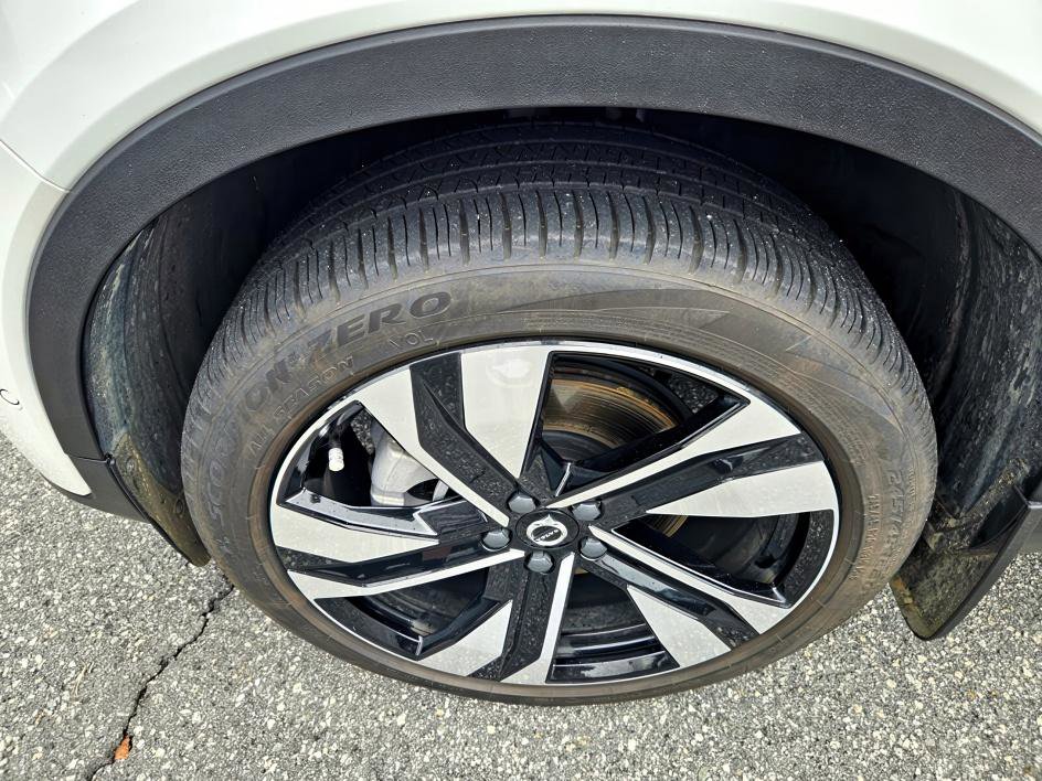 2024 Volvo XC40 Ultimate AWD photo 15