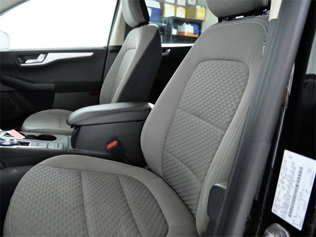 2020 Ford Escape SE photo 15