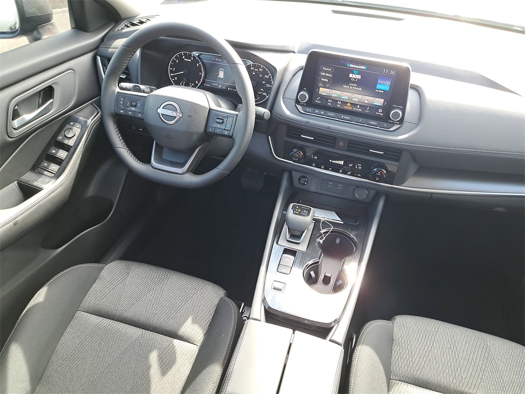 2026 Nissan Rogue SV photo 15