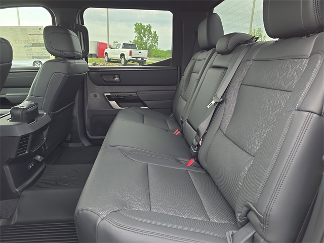 2025 Toyota Tundra Limited CrewMax photo 13