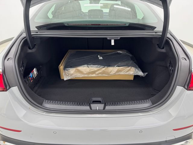 2026 Mercedes Benz E 350 photo 3