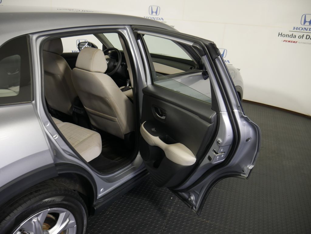 2023 Honda HR-V LX photo 8