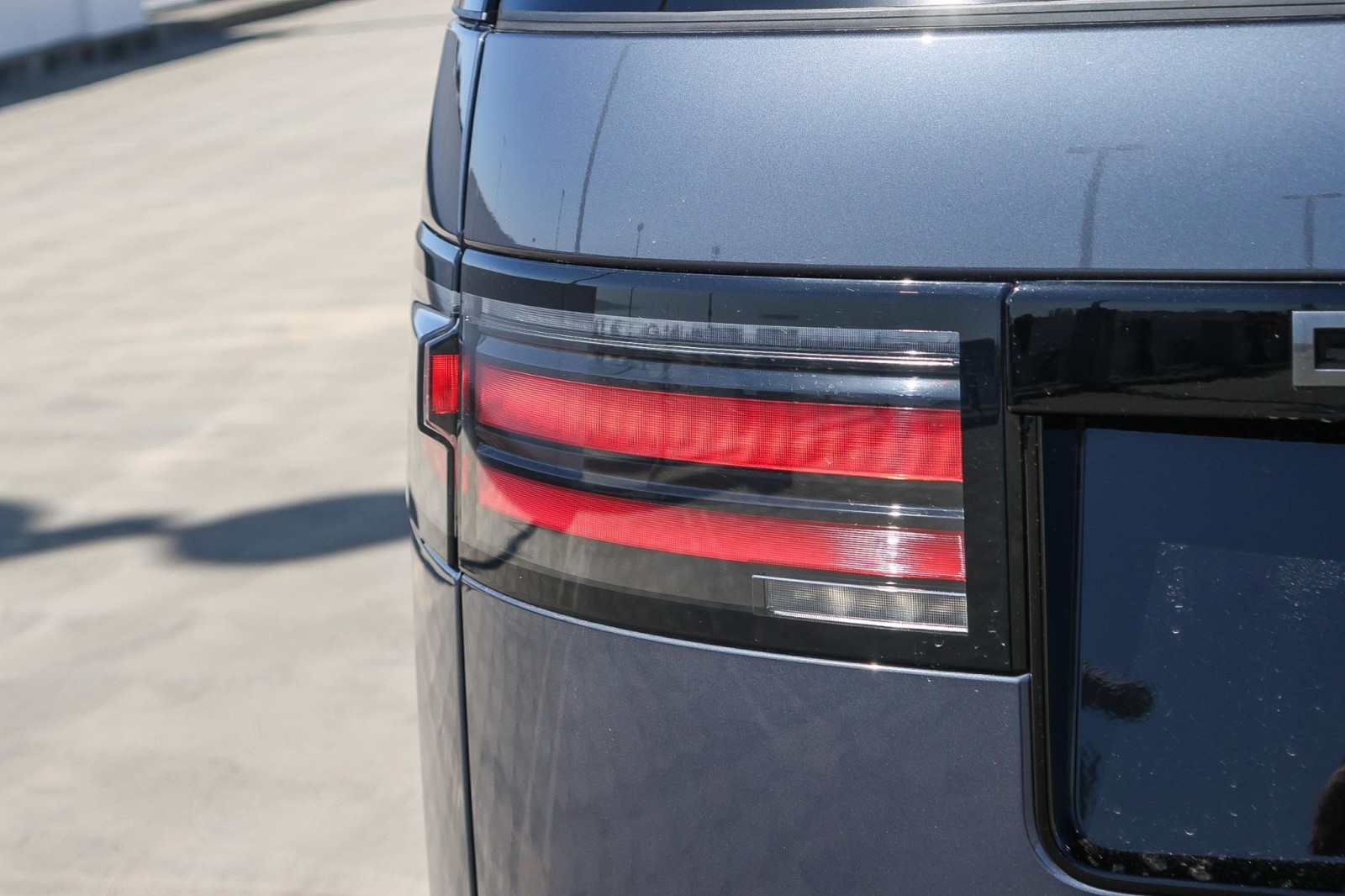 2025 Land Rover Discovery SE photo 7