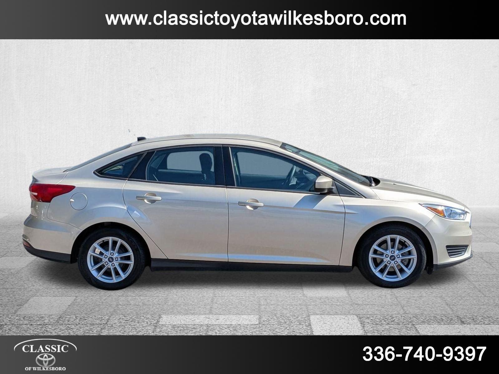 2018 Ford Focus SE photo 4