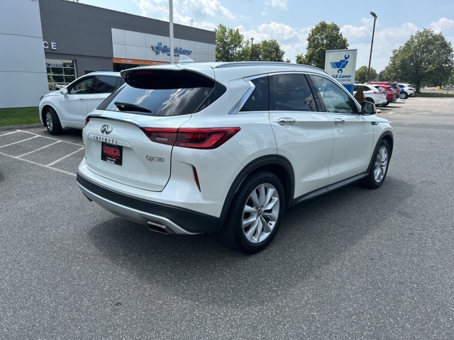 2019 Infiniti QX50 Luxe photo 7