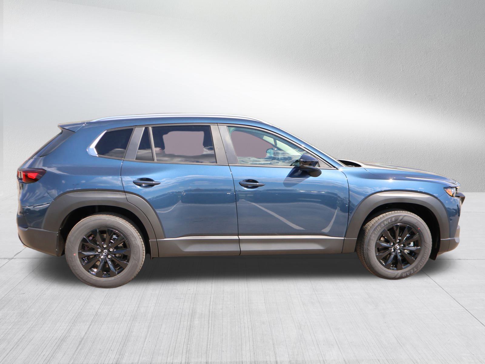2025 Mazda CX-50 2.5 S Preferred photo 8