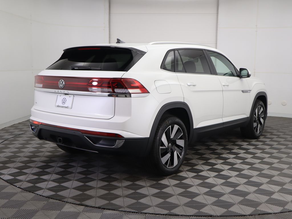 2026 Volkswagen Atlas Cross Sport SE Technology photo 4