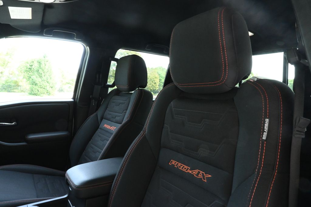 2023 Nissan Frontier PRO-4X photo 14